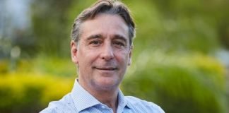 Continua el rechazo generalizado por la designación de Rubén Marti Ruben Marti, Educacion privada