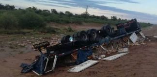 La Paz: Un camión cargado con azúcar protagonizó un siniestro vial fatal