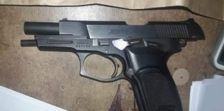 Otro policía envuelto en graves hechos, amenazo a su familia con su arma