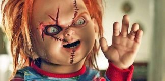 Video: le regaló a su hijo un muñeco de “Chucky” y filmó su cara de susto
