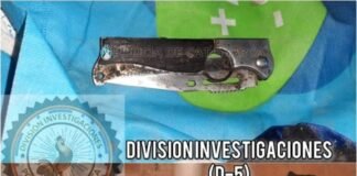 Una joven discutió con su pareja y le clavó un puñal en el pecho