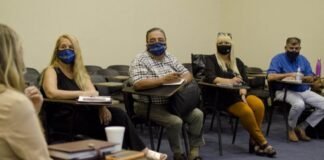 Docentes harán cortes de calles y paro por 72 horas