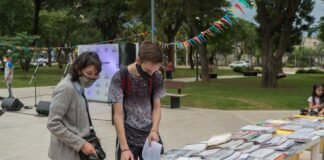 Se llevó a cabo la feria de apuntes y libros “Compartiendo Conocimientos”