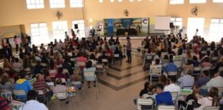 Convocatoria para reasignación de docentes titulares en disponibilidad