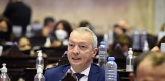 Manzi: “espero que haya una discusión de fondo del sistema tributario”
