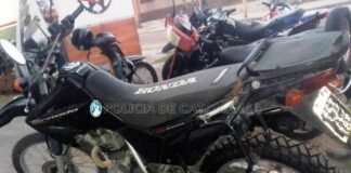 SECUESTRAN UNA MOTOCICLETA EN UN TALLER MECÁNICO DE LA ZONA SUR DE LA CAPITAL