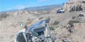 Violento vuelco de una camioneta en Belén