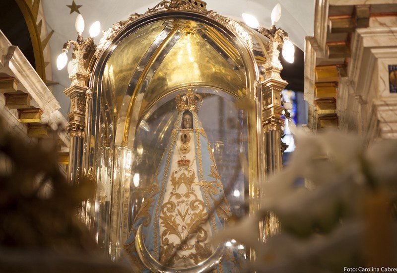 Con la solemne bajada, inician las fiestas en honor a la Virgen del Valle