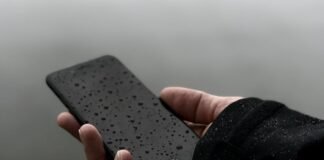 Consejos para limpiar y desinfectar el teléfono móvil según el tipo de trabajo