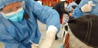 Continúa la vacunación para docentes de Capital de 55 a 59 años