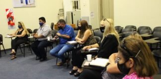 El Gobierno y los gremios docentes acordaron un incremento del 35 %