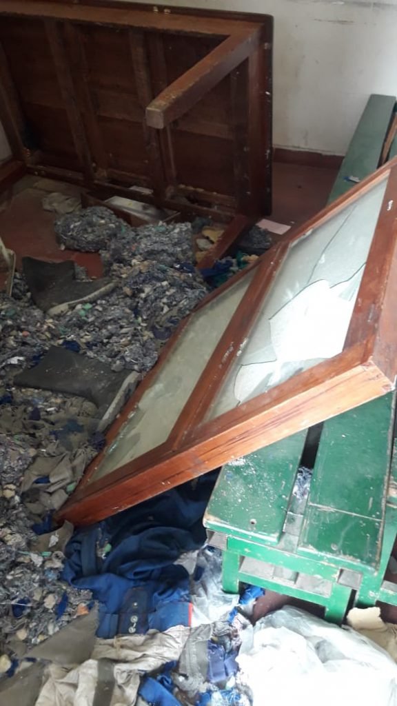 El Poli de las Mil Viviendas totalmente abandonado y vandalizado