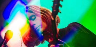 Matt Groening invitó a Juana Molina a una radio londinense