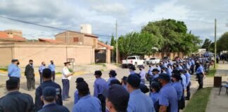POLICÍAS LE SALVARON LA VIDA A UN BEBÉ EN VALLE VIEJO