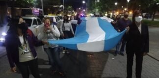 Movilización docente y anuncio de paro