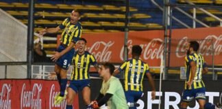 Para toda la vida: goleada, golazo y clásico rosarino para Central