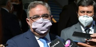 El Gobierno decretó la suspensión de la actividad presencial en la Administración Pública Raul Jalil, Gustavo Aguirre