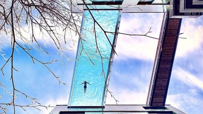 Los lugares más curiosos a los que se pueden enviar las cenizas de un ser querido gracias a la tecnología