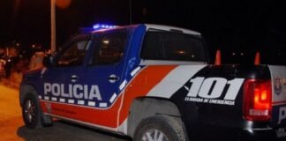 Encerrada en el baño salvó su vida