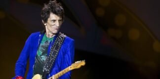 The Ronnie Wood Band anunció el lanzamiento de ‘Mr Luck – A Tribute to Jimmy Reed: Live at the Royal Albert Hall’