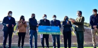 Entregaron fondos a clubes y municipios