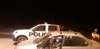 Ebrio fue a la comisaría, rompió la faja de secuestro e intentó fugarse en el automóvil