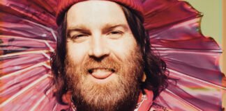 Chet Faker volvió con su nuevo álbum, “Hotel Sutrrender”