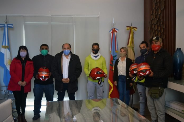 El municipio colabora con los deliverys de la Capital