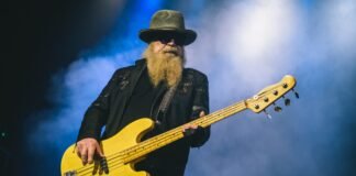Falleció Dusty Hill, el barbudo bajista de ZZ Top