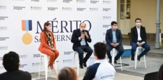 Gustavo Saadi entregó los tradicionales Premios San Fernando