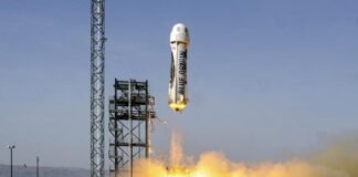 Ir al espacio no te convierte en astronauta: EE. UU. endurece los requisitos para ‘ganar las alas’ justo después del vuelo de Bezos