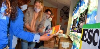 Centurión entregó materiales de librería a escuelas de Belén Ministra Andrea Centurion, Andrea Centurion