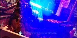Adultos y chicos, en fiestas clandestinas