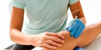 Gustavo Saadi entregó equipamiento de Kinesiología para postas