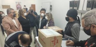 Llegó el primer grupo de vacunas Pfizer