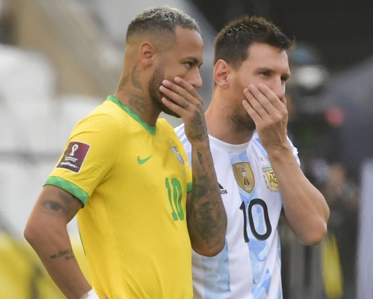 Papelón histórico: autoridades sanitarias brasileñas quisieron detener jugadores argentinos en pleno partido