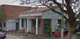 Arrestados por atacar a un policía