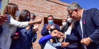 Jalil entregó viviendas e inauguró obras en el Hospital “Luis A. Vargas”