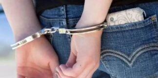 Estando alcoholizada causó desórdenes en la vía pública y la arrestaron