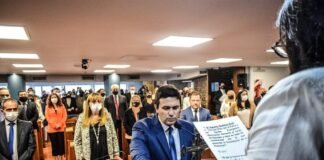 Murúa asume en Minería y Aguirre vuelve a Seguridad Gustavo Aguirre, Diputado Gustavo Aguirre