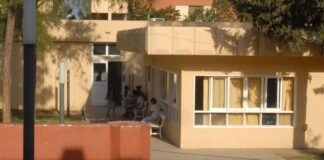 Arrestados al sorprenderlos ebrios con un bebé de meses