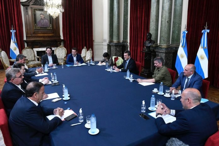 Gestionan la reducción del boleto del transporte público y tarifa eléctrica diferencial para el Norte Grande