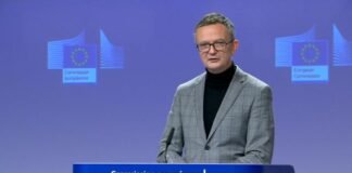 Google despedirá a los empleados que no reciban la vacuna de la COVID, ¿pueden hacer esto las empresas españolas?
