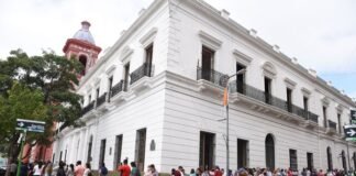 Es incesante el ingreso de peregrinos para venerar a la Virgen