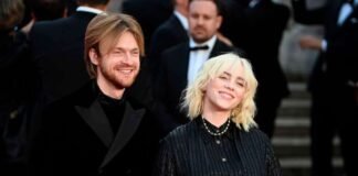 Billie Eilish y Finneas, premiados en los Globos de Oro 2022