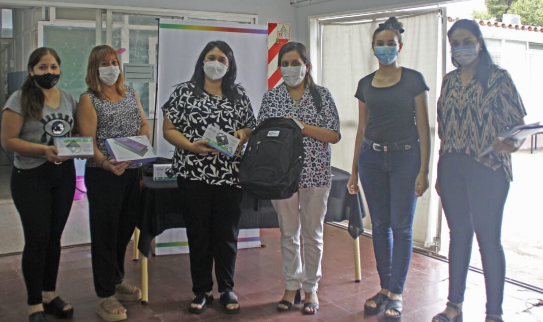 La Dirección Provincial de Atención Primaria de Salud entregó mochilas a agentes sanitarios