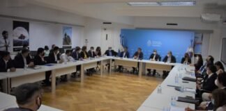 Acuerdo para la ampliación de red de agua potable y cloacas en dos barrios de la Capital