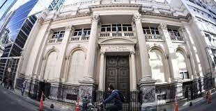 El Banco Central subió a 41,5% la tasa de interés que pagan los plazos fijos a 30 días