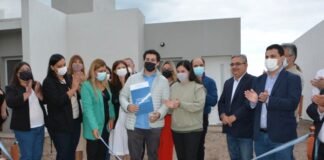 Entregaron nuevas viviendas construidas con créditos blandos de la Caja de Créditos Provincial en Valle Chico