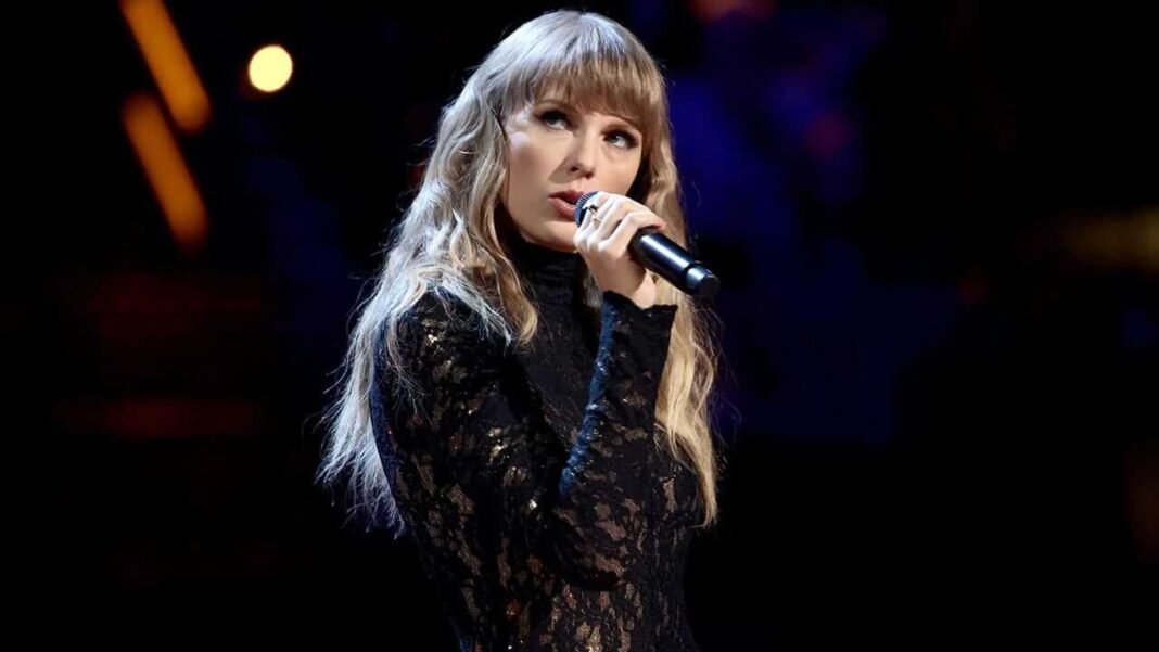 LA UNIVERSIDAD DE NEW YORK LANZA UN NUEVO CURSO SOBRE TAYLOR SWIFT